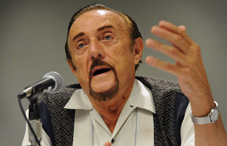 From ‘Dr. Evil’ to the ‘Good Witch of the West’: Dr. Philip G. Zimbardo shared how the Stanford Prison Experiment led to his current work on heroism. (credit: Lloyd Wolf)